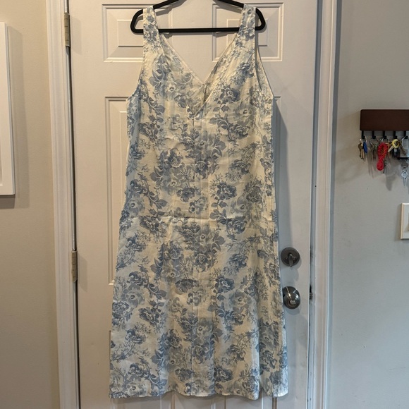 Reformation Monique Dress in Teacup. NWT! - Picture 8 of 9